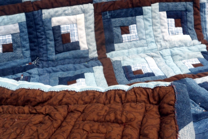 blue jean log cabin quilt